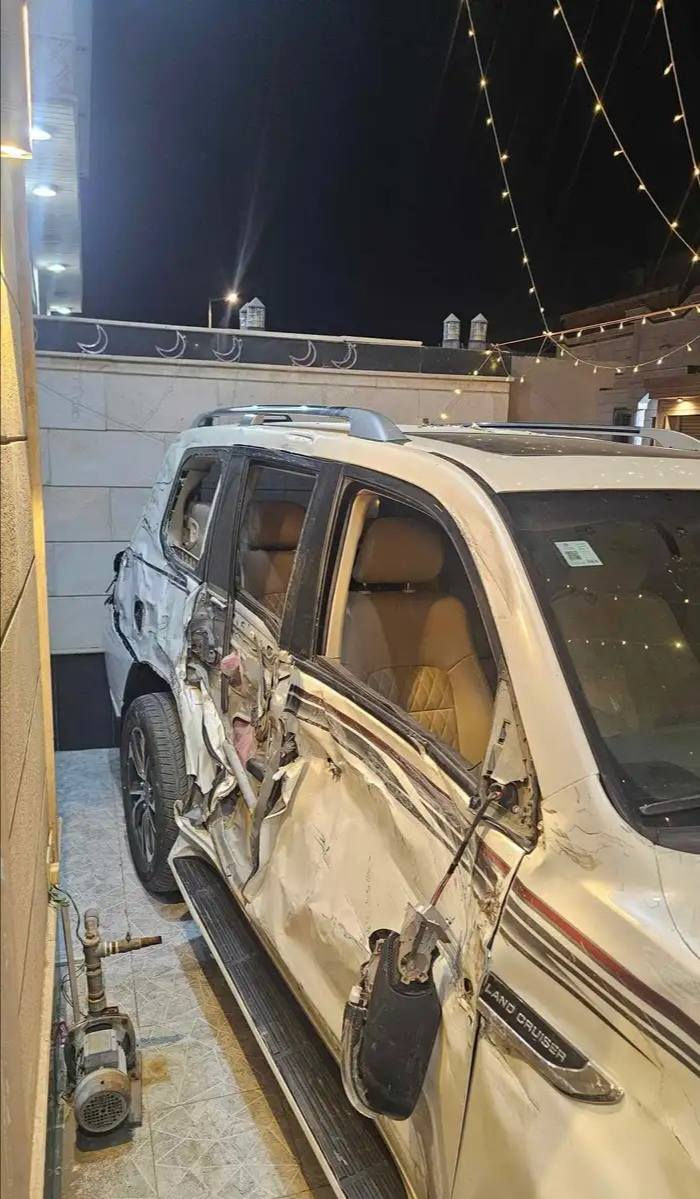 السلام عليكم 🎀🎀
تويوتا لاندكروز
موديل /2020
ماشية /82000
مكينة / 8 سلندر
مكينة وكير كفالة
رقم سليمانية الجديد بآسمي
تحويل ثاني يوم 
السعر 210 ورقة وبيهة مجال 
للاستفسار اللاتصال ***********
ملاحظة غير متواجد ع الفيس
