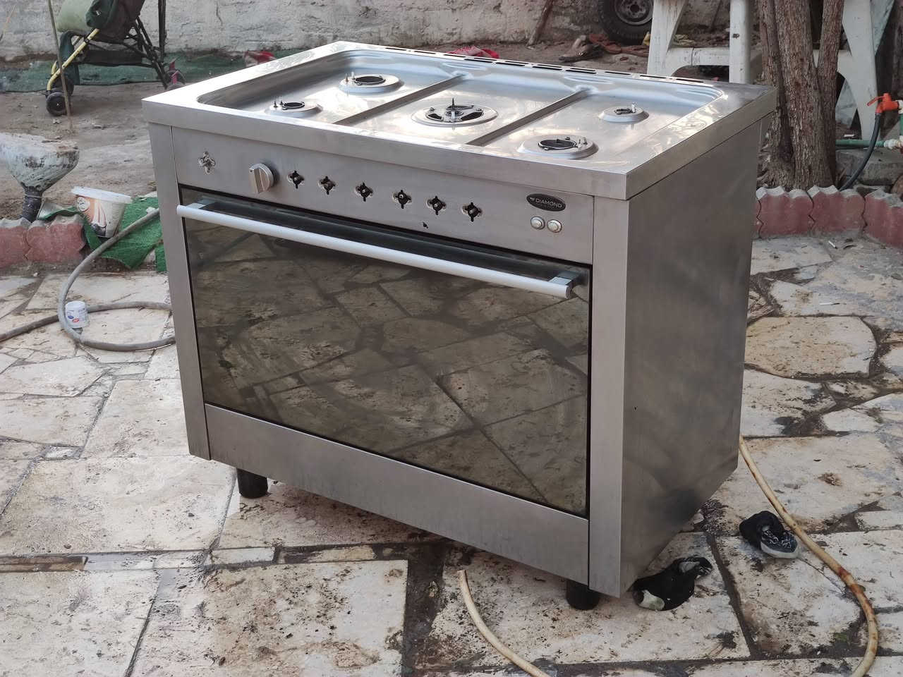 سلام عليكم اخوان اغراض منزليه للبيع واسعار مناسبه واكو هواي اغراض غير الي ناشرهن 
عنوان البصره ٥ميل 
كلمن وسعره وبيهن مجال نساهل 
بيهن للتواصل هذا رقمي ***********
موجود وتساب ورصيد
