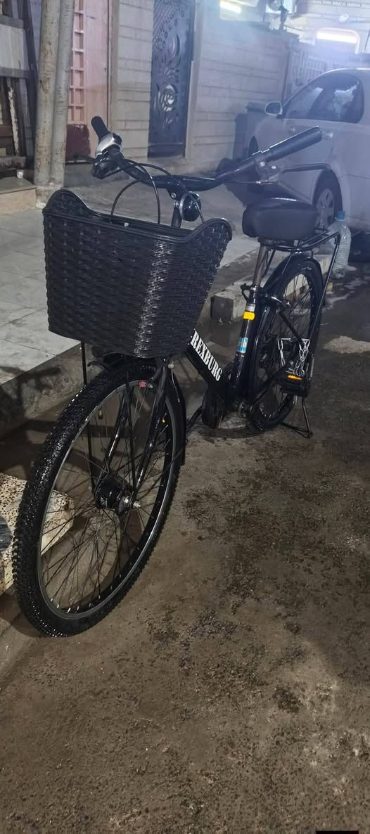 السلام عليكم كباتن
البايسكل هذا للبيع بسعر 120 ألف 
للتواصل ***********
