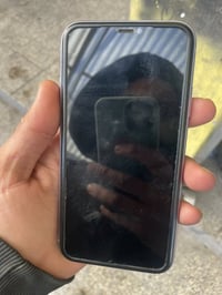 ايفون ١١ كامرتين  مبدل شاشه وبطارية  فيس ايدي شغال  ذاكرة ٦٤  الجهاز م...