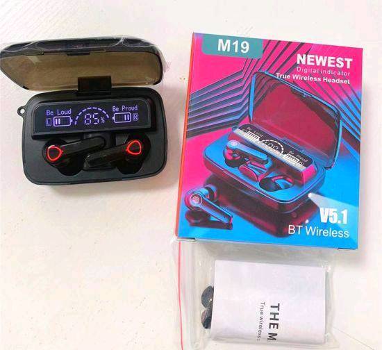 سماعات M19
ايربود m19
✅ تعمل السماعة 6 ساعات متواصلة.
✅ يمكن شحن السماعة بالعلبة الخاصة بها من 10 الى 12مرة
✅ مقاومة للمياه والتعرق رائعة جدا للرياضيين.
✅ تعمل باللمس وعازلة للضوضاء بنسبة %98.
✅ تحتوى على بور بنك power Bank سعته 3000 مللي امبير.
✅تستطيع من خلال السماعة شحن الهاتف الخاص بك في حالة الطوارئ
✅ ممتازة للببجي والألعاب بتقنية 8D. 🎮
✅ يمكن اجراء المكالمات بسماعة واحدة.
✅ تشغيل وايقاف وتغيير الموسيقى 🎶
✅ الرد ورفض المكالمات.
✅ تعمل على بعد 10متر من الموبايل.
✅ تحتوي على كشاف (فلاش) طوارئ
✅ تدعم الاندرويد وال IOS
✅ شاشة LED لعرض مستوى شحن الصندوق والسماعات كل واحدة

السعر 16,000
للحجز والاستفسار التواصل واتساب ***********