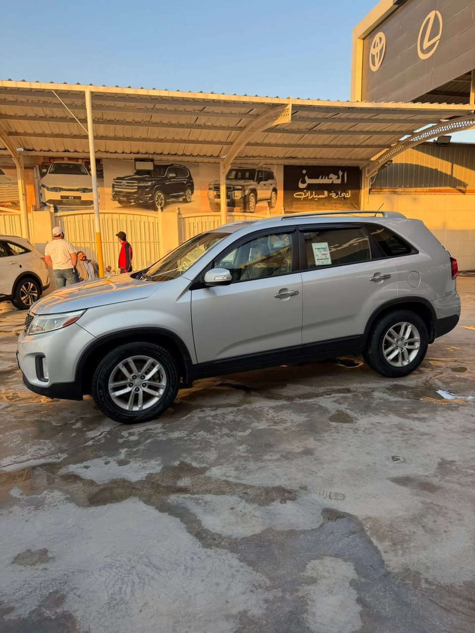 معرض الحسن لتجاره السيارات
العنوان واسط الزبيدية 

كيا سورنتو 2015 
محرك 4 سلندر 
ماشيه 160 الف 

مري شفط برادات خلفيه 
حساس امامي خلفي 

سياره مكفوله من صبغ وتبديل 

فقط 3 مكان بارد بسيط 

كلش جديده 

السعر 145$

***********
