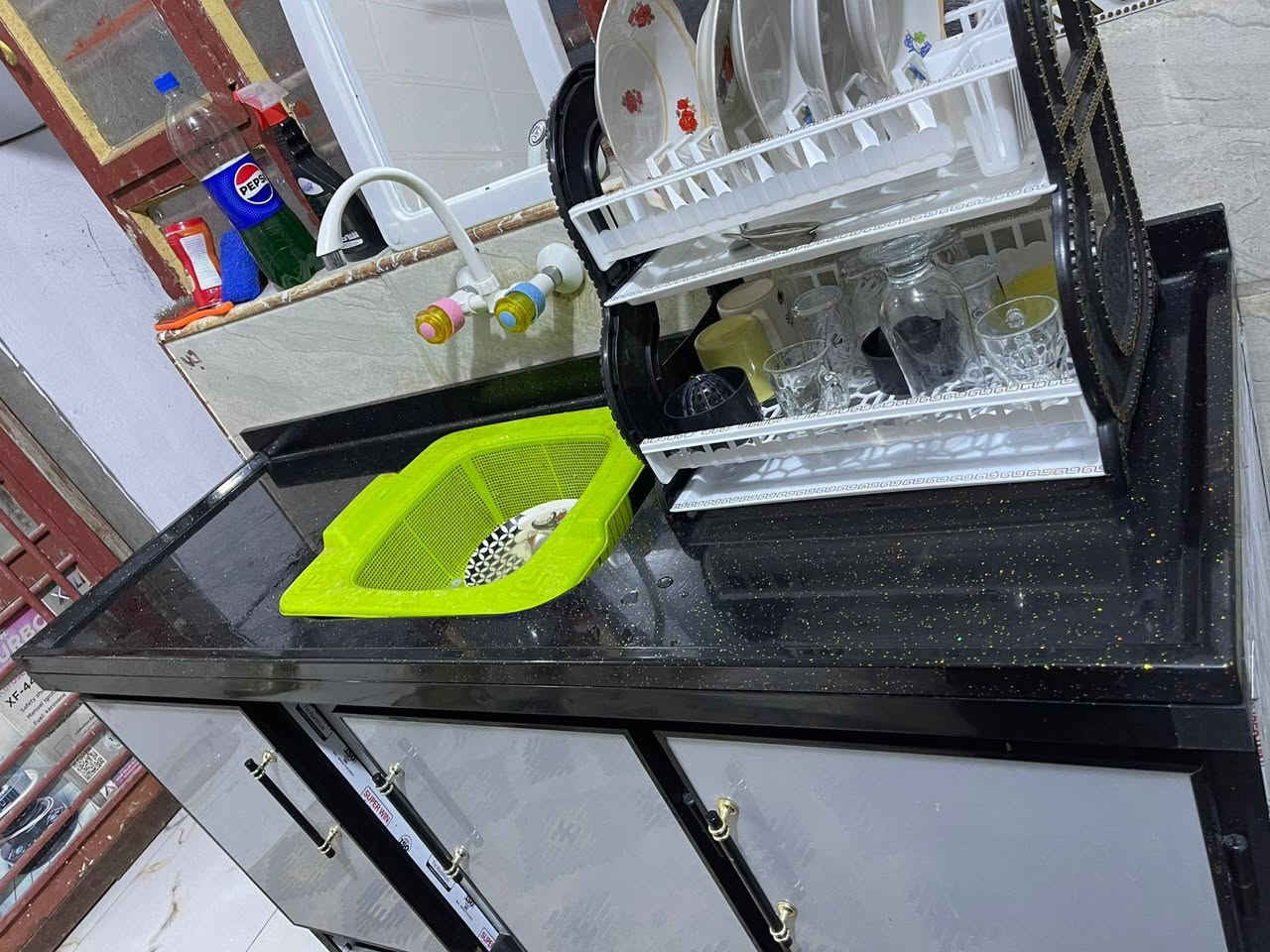 كاونتر للبيع جديد سعره ٥٠٠ وخمسين الاتصال ***********
