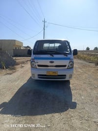 كيا حمل 2013 سياره جاهزه حداديه تخم تاير جديد السياره رقم اصفر كهرربائ...