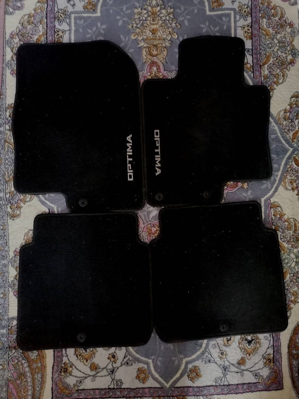 السلام عليكم
١. سجادة  أرضية خلفية احتياطية أصلية لسيارة هيونداي أكسنت 1.6 موديل 18-22 (مستعملة) جدآ جديده
٢. سجادة ارضية خلفية هيونداي كونا موديل 202‪1
٣. شبجة خلفية هيونداي كونا موديل 202‪1
٤. فلينة خلفية مال فورتي 202‪2
ه. ارضيات اوبتيما مع كتلوك موديل 201‪7
٦. كبات عدد ٣ مال كيا ريو 202‪0
٧. سويج فورتي 202‪1


**إذا كنت صاحب هذا الإعلان وتريد حذفه لأي سبب، رجاءا أرسل رسالة إلى الدعم الفني**