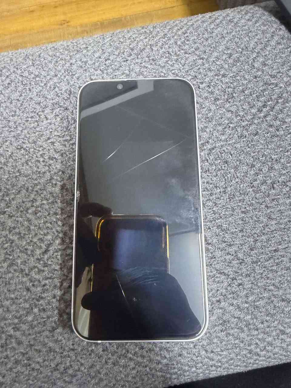 السلام عليكم ايفون 14 عادي ذاكره 128 بطاريه 81 جهاز نظيف كلش مراوس بأيفون 13 برو ماكس فقط 
***********
