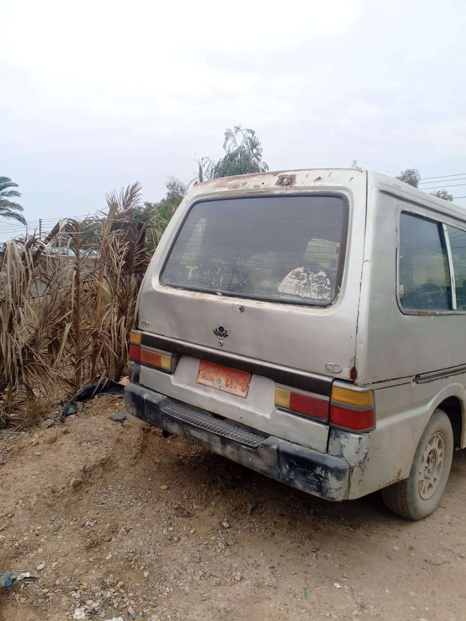 سلام عليكم كيه للبيع مكينه مجفته جديد كير نضيف ابيع كوم حديد  اتكفل سرقه وعشاير  سياره جاهزه  السعر 16 وبيه مجال مكان السياره ديالى شهربان  الرقم ***********
