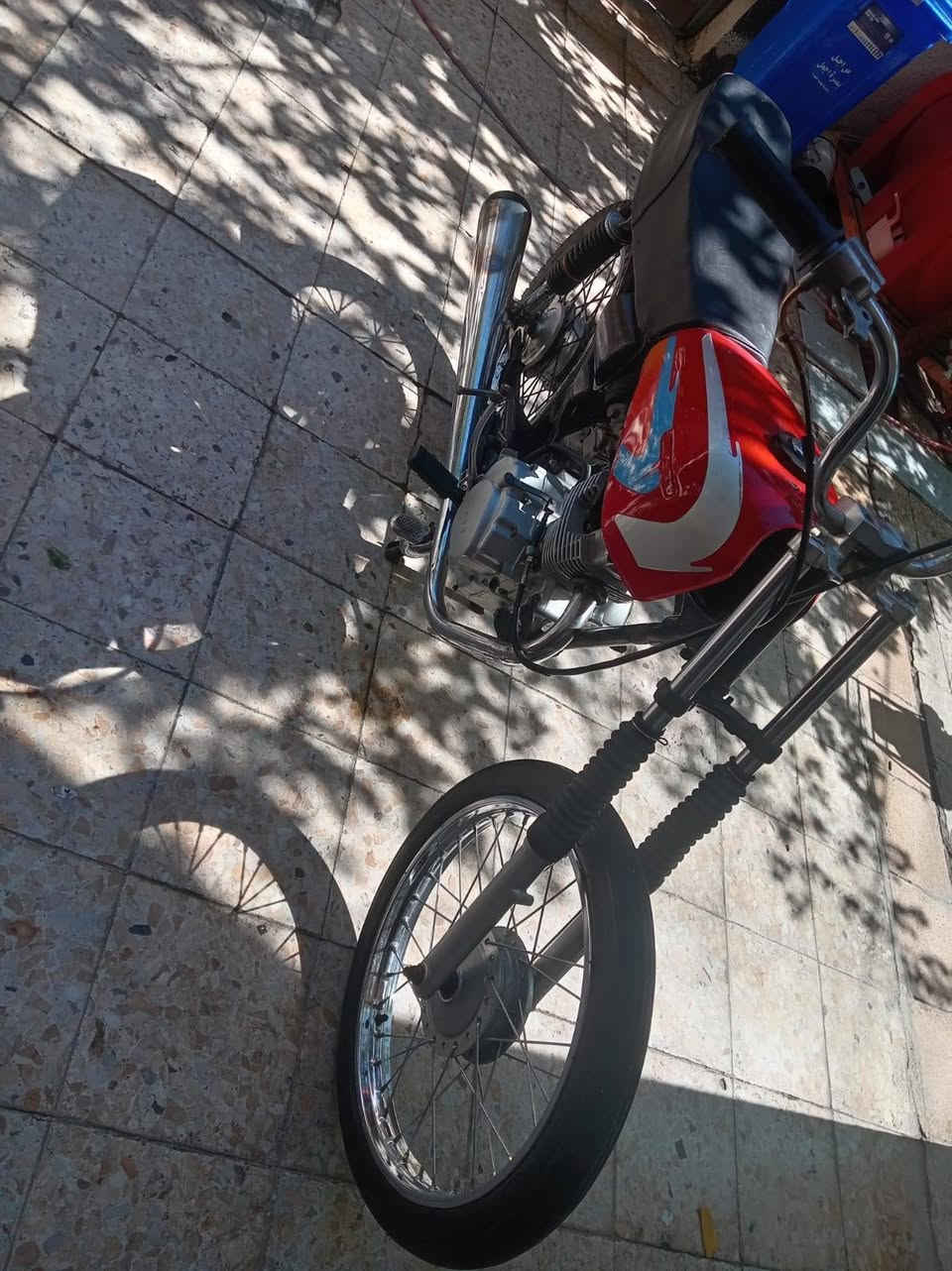 السلام عليكم الكل والجميع نامه شلامجه اصلي ادوات دراجه نضيفه شوفت عينكم الدراجه مفتوحه امبدل ولفات اليريده يراسلني واتساب او يتصل *********** مكاني البصره امن الداخلي رايده 350
