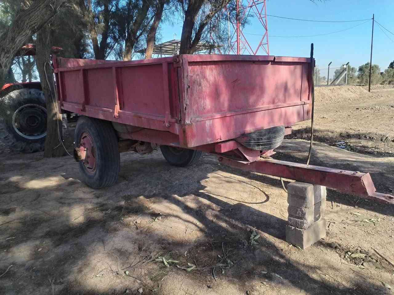 للبيع سعر 1,200 رقم الهاتف ***********
