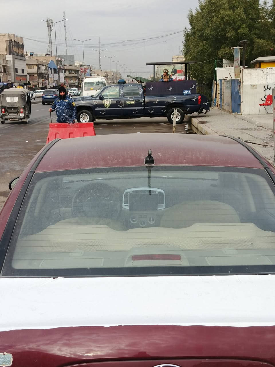 سيارة اكسنت موديل 2008 أمريكي  للبيع خصوصي لون ماروني بغداد   بيها ضرر  جاملغ امامي وبنيد البلادي السياره دوااخل كله جديد وكامل شاشه تايرات جدد كير كامل صدر أمامي جديد سياره بسمي وسنويه الله 28 السيارة ماشيهالسعر 90   وبيها مجال الشراي جاهزة السيارة اسبير جديد ماعليهة غرامات العنوان بغداد العبيدي ***********
