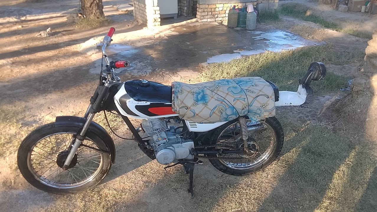 دراجه للبيع ارشه 225 بها مجال0788 374 8031 كلك
