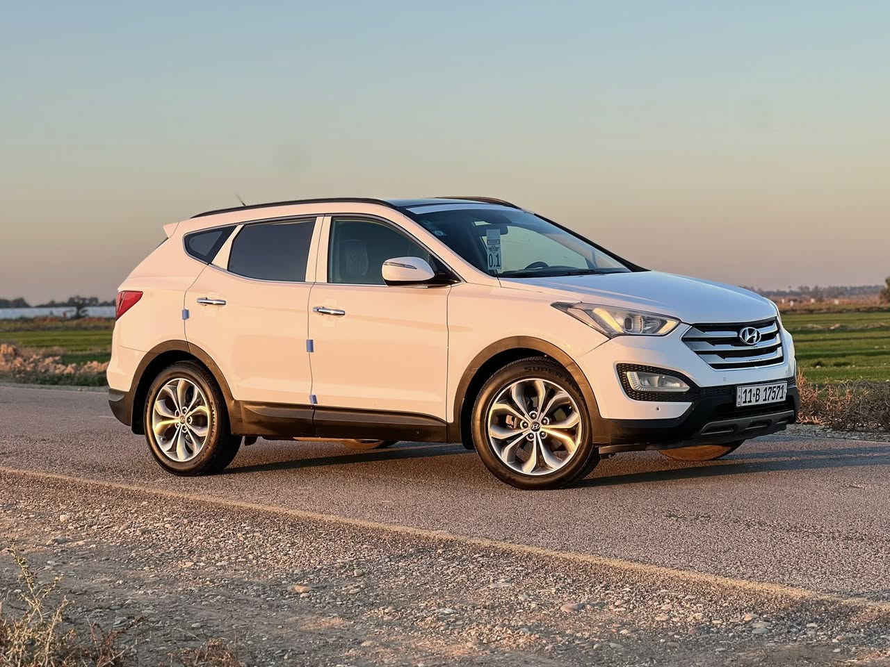 السلام عليكم 
هونداي سنتافي
للبيع موديل 2013
خليجي فول مواصفات 1/1
رقم بغداد دولي وهزه وسنويه جديده تحويل مباشر
مكينه 6سلندر خير من الله لاتنقيص ولاتبخير 
كير خير من الله 
حداديه جديده
تخم تاير 
تبريد ثلاث قطع ثلج 
تدفئه شغاله
مواصفات السياره 
بصمة تشغيل وبصمة ابواب
بنوراما 
كشنات جلد 
كشنات كهرباء
كامره دواره
بك لايت لد
لد امامي نهاري
تحكم ستيرن جهتين
لايت زينون اصلي شرط نهار
مانع انزلاق
نظام ECo
فور ويل
حساسات امامي
حساسات خلفيه
مري شفط 
ترحيب عند الاقتراب
ماشيه195000km
السياره مكفوله من الضربه والتبديل فقط تكحيلات
السياره عليها ادامه كامله من منضومه البانزين وهاي الامور
السياره جديده واستخدام شخصي 
المكان واسط
السعر162 وبيها مجال
للاتصال ***********
