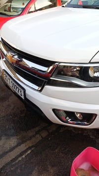 تشوفرليت حمل للبيع موديل 2018 رقم بغداد السياره بيه حادث جاملغ وبنيد  ...