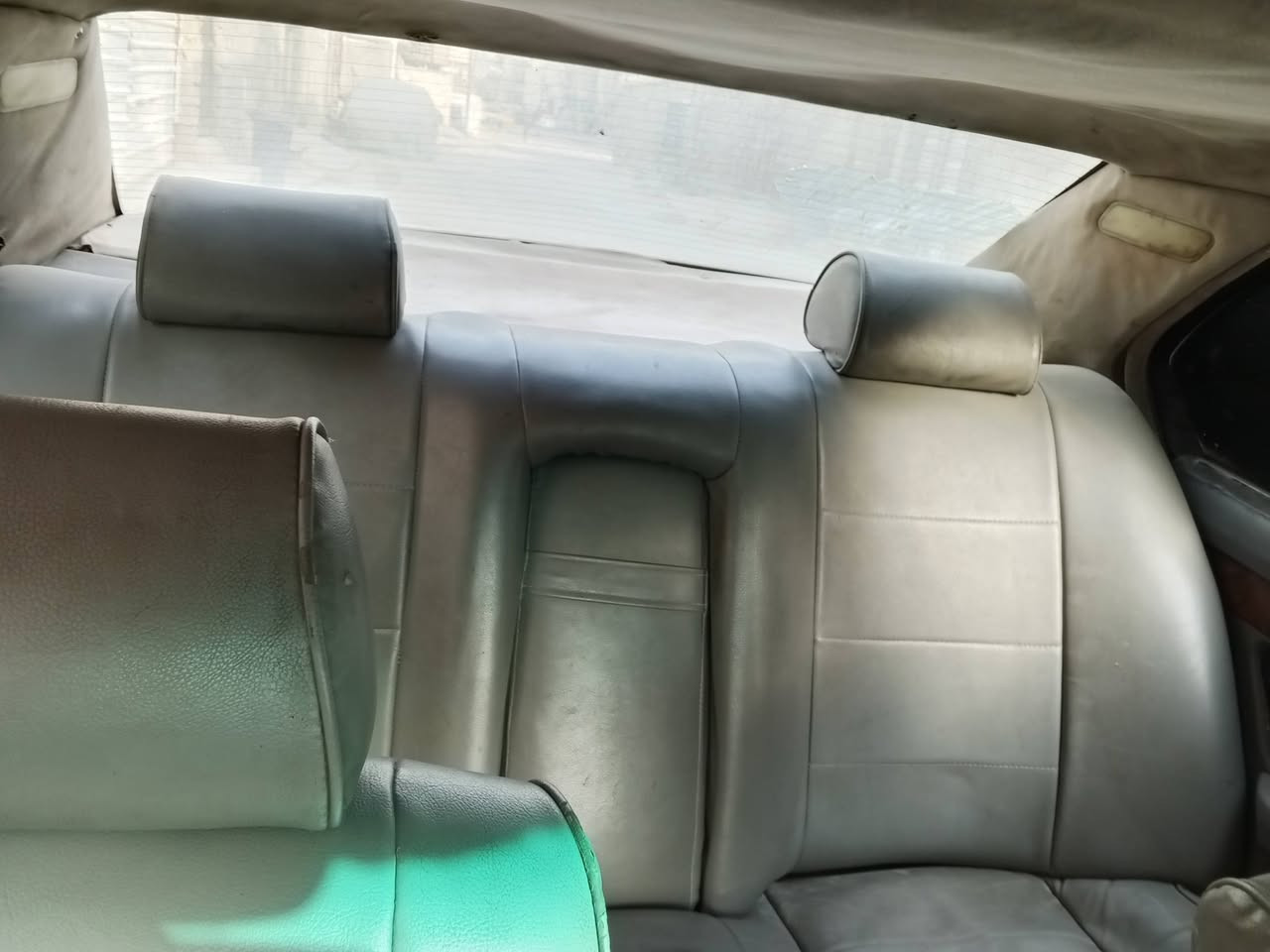 سلام عليكم بي ام 250 رقم مشروح وطني تحويل ثاني يوم مصبوغ صبغ جماليه تبريد تدفئه شغال. سعر 45 دوره شارع 06 رقم الهاتف ***********.    ***********.    موديل 92
