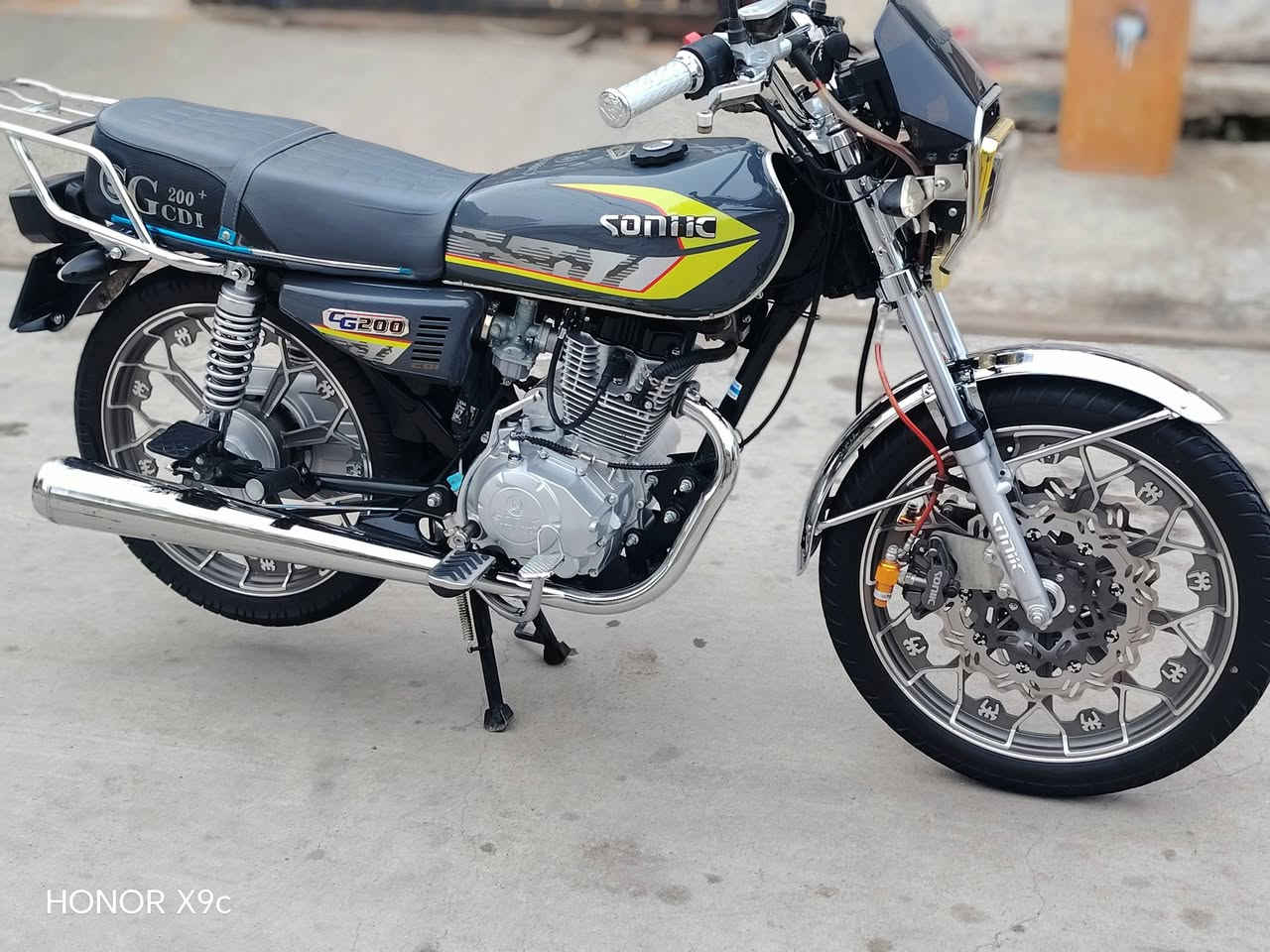 متاح دراجه سونيك ٥كيرالبيع محرك مامفتوح مديل ٢٠٢٥ سويجات🗝كامل كهربيات💡كامل نشاط فول سرعه فول دراجه 🏍حلوه كل نقص ماكو  تاخذه وتدعيلي والله ربع واحد ماتصرف عليه شراي خابرني طالب عليهه٨٠٠او بيهه مجال بصيط
***********
