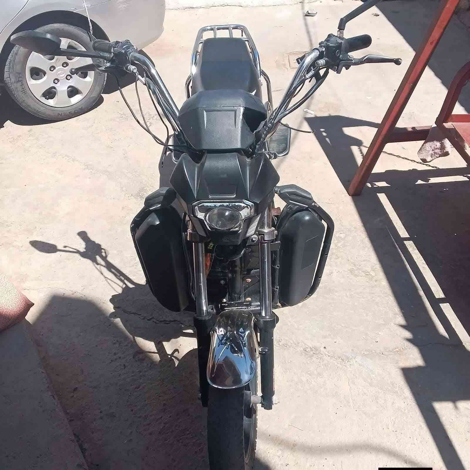 موطور للبيع 
السعر: 350
العنوان: مكان الخالديه يم مستشفى رشيد
تواصل خاص


**إذا كنت صاحب هذا الإعلان وتريد حذفه لأي سبب، رجاءا أرسل رسالة إلى الدعم الفني**
