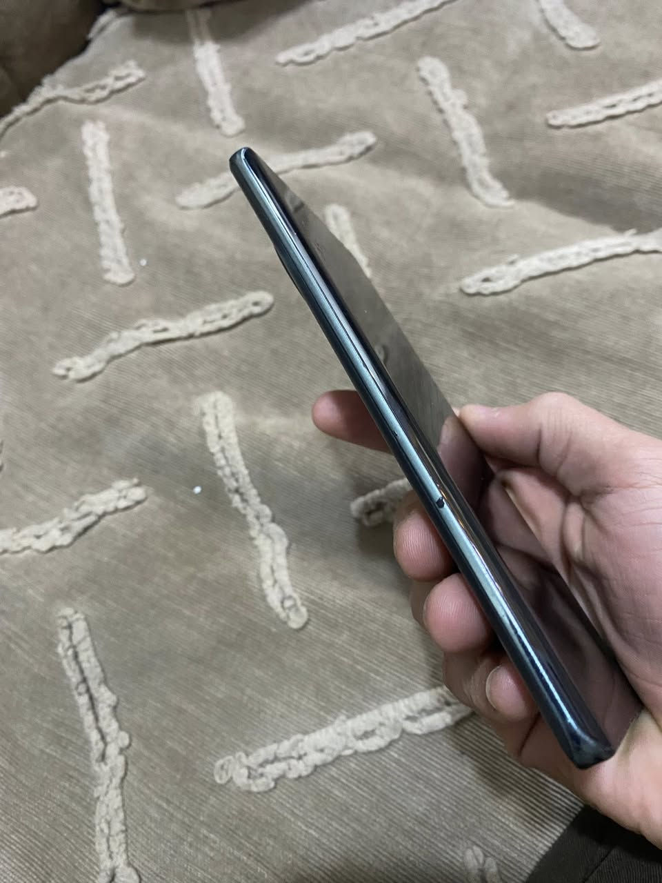 السلام عليكم 
هونر x9a الشاشه ضاربه بس هوا شغال 
قيم واخذ مكان نجف


**إذا كنت صاحب هذا الإعلان وتريد حذفه لأي سبب، رجاءا أرسل رسالة إلى الدعم الفني**