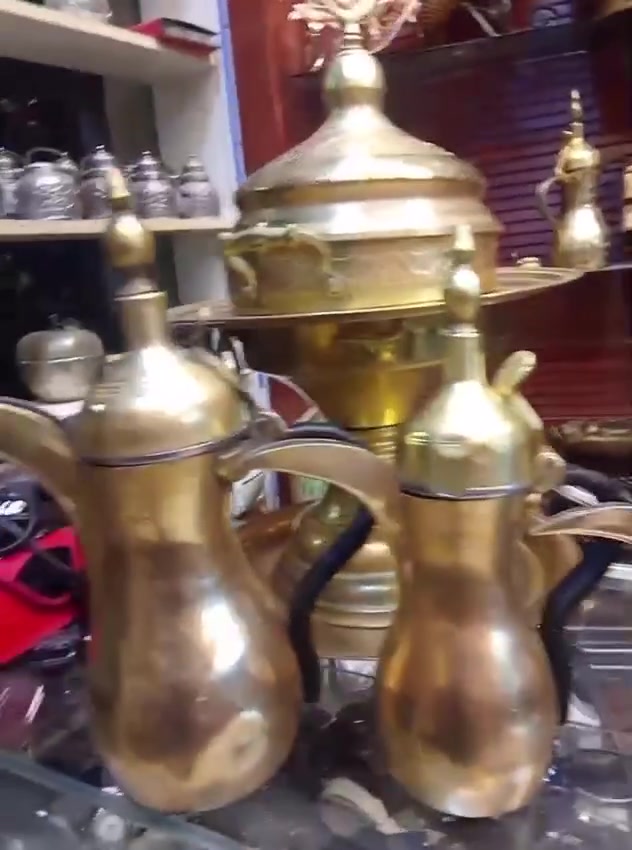 طقم دلال نحاس بحالة جيدة جدا
جاهزات للاستخدام 
عمان جبل الحسين مقابل فندق كايا 
0797424627


**إذا كنت صاحب هذا الإعلان وتريد حذفه لأي سبب، رجاءا أرسل رسالة إلى الدعم الفني**