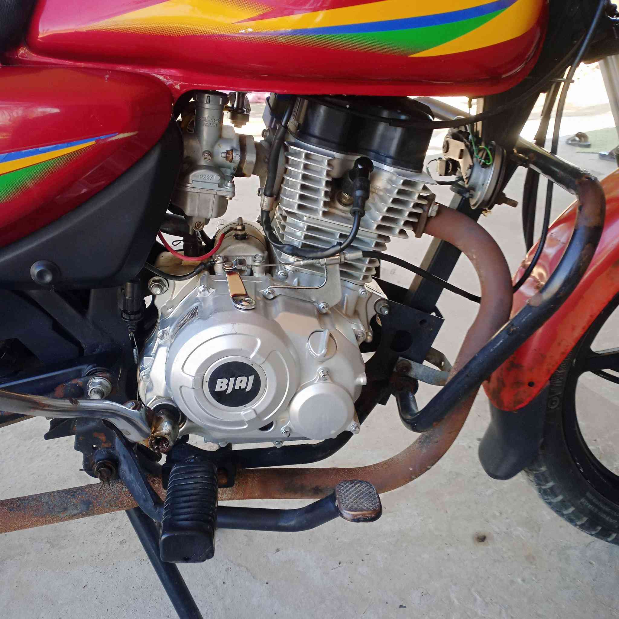 بوكسر بجاج 150c للبيع موديل 2020 اوراق ضايعه بيه بليته ورقم شاصي اتكفلك سرقه وعشائر وكاتبك عليه الدراجه مكفوله من التاير لتاير مكينه شرط ما مفتوحه دراجه مابيه اي نقص كامله جديده وناعمه السعر 650 وبيه مجال للشراي ترهم مراوس للاستفسار الاتصال ***********  خاص موجود المكان بابل سدة الهنديه
