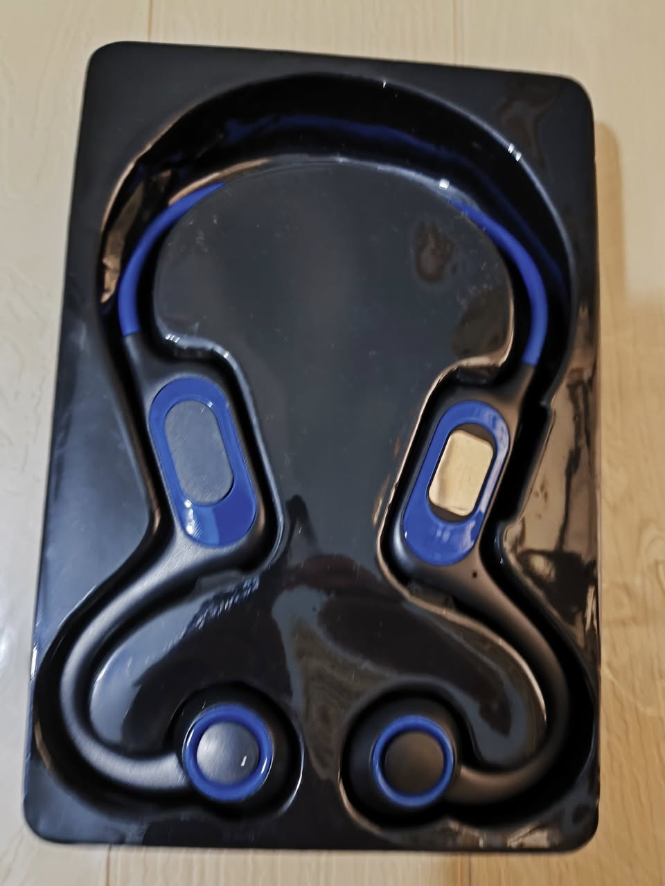 سماعات رياضية مميزة ثابتة عند ممارسة الرياضة والركض شحن تايب سي تحتوي على توسعة ميموري بلوتوث 5.3 سريعة الاتصال شاشة لعرض نسبة الشحن خاصية السماع الثنائي من خلال تقنية التوصيل العظمي شحن عن طريق كيبل مغناطيس السعر ١٥ الف


**إذا كنت صاحب هذا الإعلان وتريد حذفه لأي سبب، رجاءا أرسل رسالة إلى الدعم الفني**