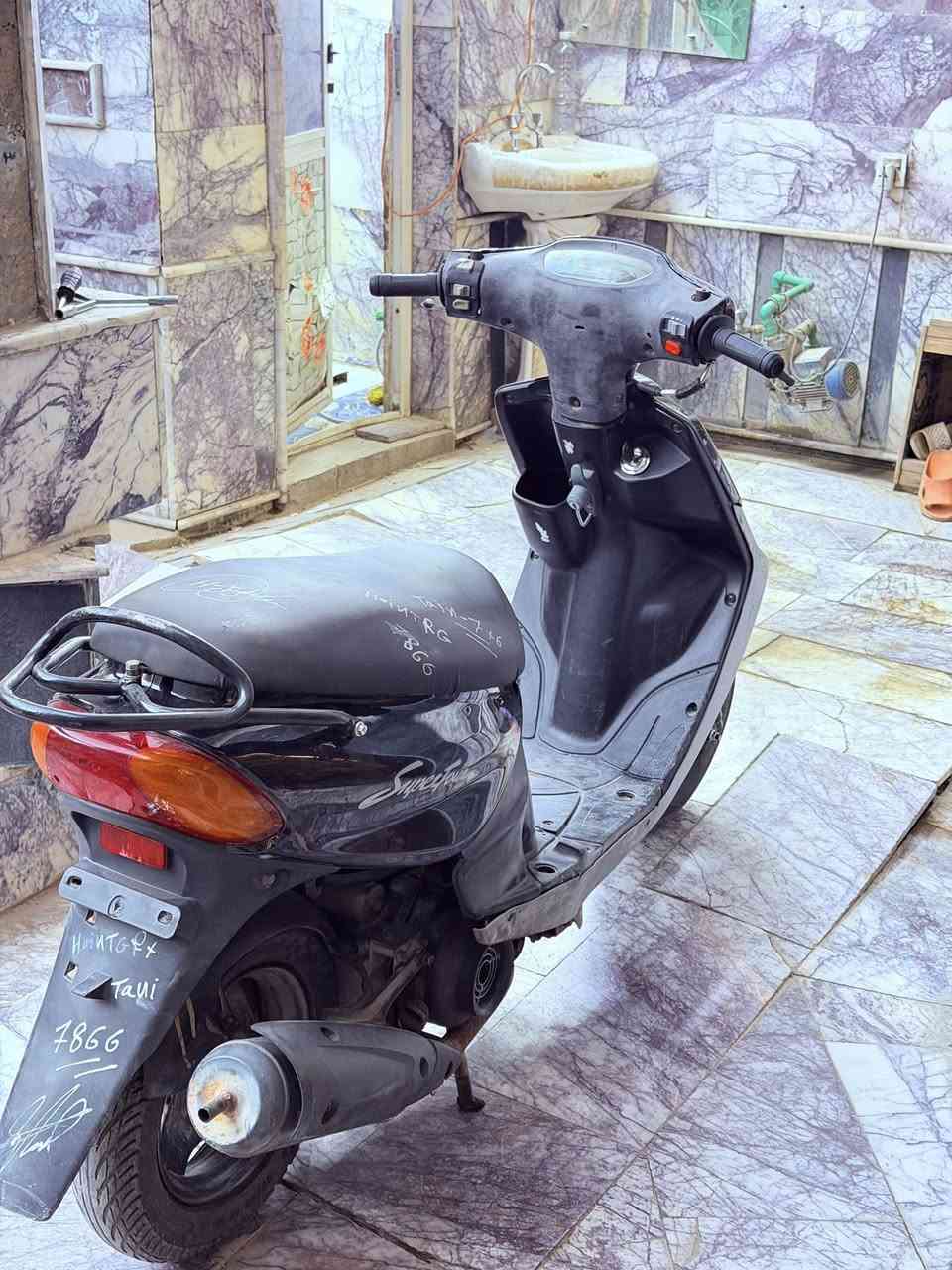 سلام عليكم دراجه ماكس قجمه دراجه حيل نضيفه شلعه ومعدل فول +كهربائيات كلها شغاله نقصها بس باتري /سلف +كابريتر اصلي أوراق دراجه موجوده سعر دراجه 275مستعجل علا بيهعتها وله هيا تسوه اكثر العنوان بغداد بلديات مخازن سمنت رقم ***********
