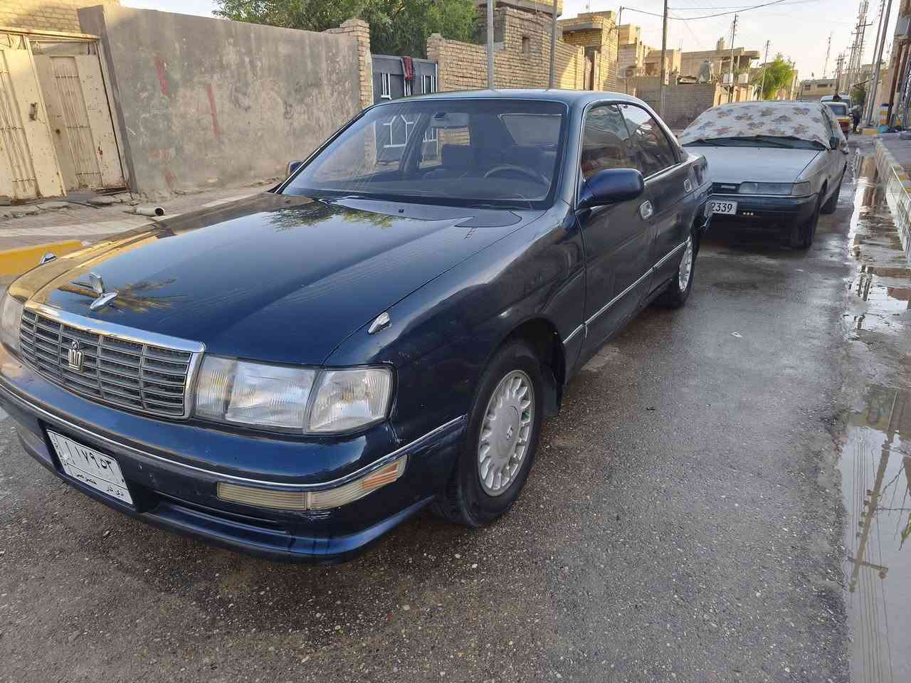 السلام عليكم
بطة فصل موديل ٩٣ كفالة عامة بيهة رشات صبغ قليل كلش 
مكينة وكير جديدات تبريد ثلج تخم تاير جاهزة من كل النواحي 
مكان سوق الشيوخ السعر ٤٥ بيهة مجال قليل
***********
