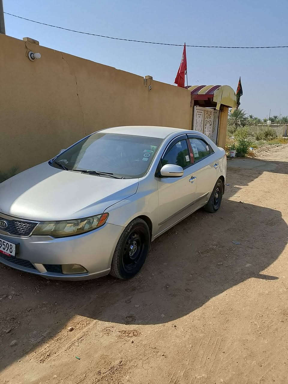كيا فورتي موديل 12 رقم بابل انكليزي بسمي  مكينه 1600 لاصرف ولا بخار جديده   بيه صبغ بدن دواخل  سعر 88وبيه مجال سياره حلوه وخير من الله رقم الهاتف *********** العنوان بابل  اخون مكلف بل نشر  ابو منتظر الحلاوي
