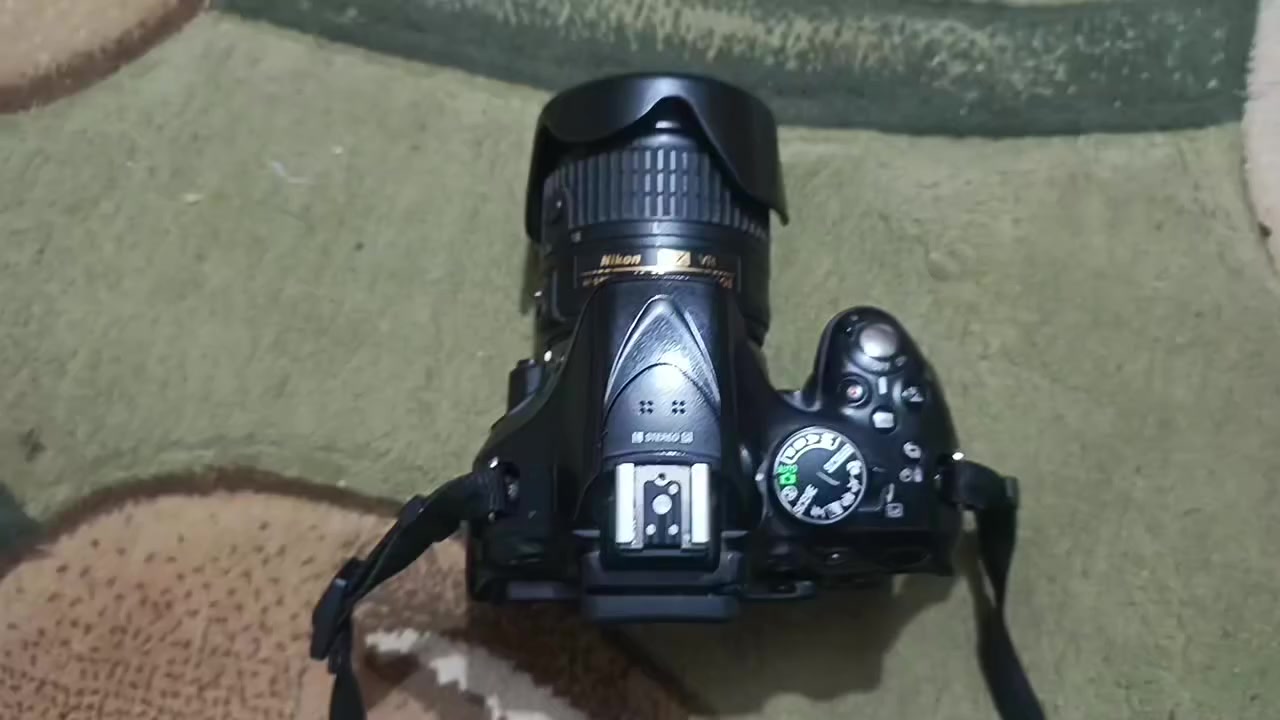 كاميرا  نيكون للبيع  نضافة  95٪ 
 للتواصل  ‏‪***********‬‏  واتس اب فقط
