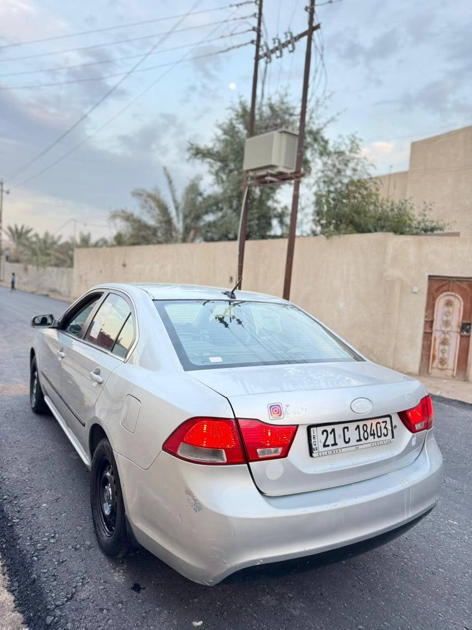 السلام عليكم
كيا اوبتما موديل ٢٠١٠ وارد كوري مكينه ٢٠٠٠ دوش 

رقمها سليمانيه وراعيها بلبصره سياره بيها باب العبري مبدل البقيه مكفول ماعده الصبغ (حزام )لان الكوري يجي بلاد مصبوغ مكان السياره بصره سياره مكفوله من الكص والعيب الشرعي تريد وكاله تريد تحويل راعيها موجود السعر تفضل خاص وبخدمتك 

***********
