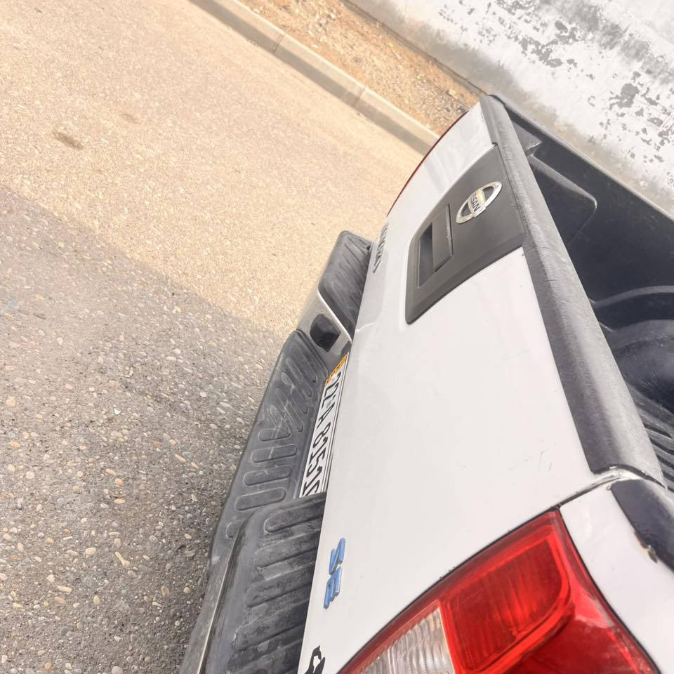 السلام عليكم 
موديل 9️⃣ 
كير عادي
رقم اربيل 
تبريد ثلج

سياره كفاله فقط بارد بربع الباب مثل ما واضح بالصوره
سياره جديده كارتون
كير    محرك  كله جديده لا تنقيص ولا تبخير

حداديه امامي خلفي كله جديد سياره طوبه
رقم جديد باسمي هسه محوله 
السعر ٩٥ وبيها مجال قليل 
مكان السياره ميسان العماره
***********
***********
