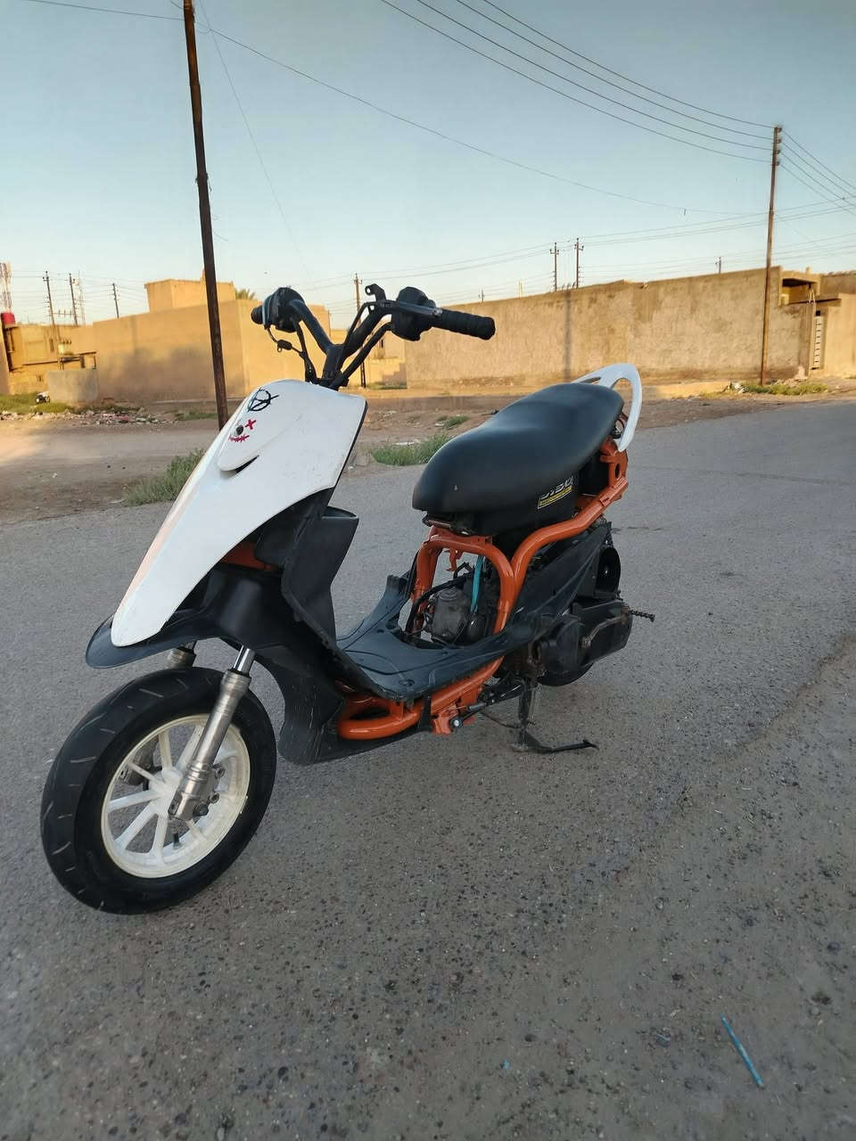 دراجه للبيع كامله تعمير جديد كل نقص مابيها كلجات رياضي مكينه 49 بلادي  وشوفت عينك مكاني بغداد سبع_البور قرب التاجي رقم الهاتف *********** وبل خدمه..! 🍊🔪
