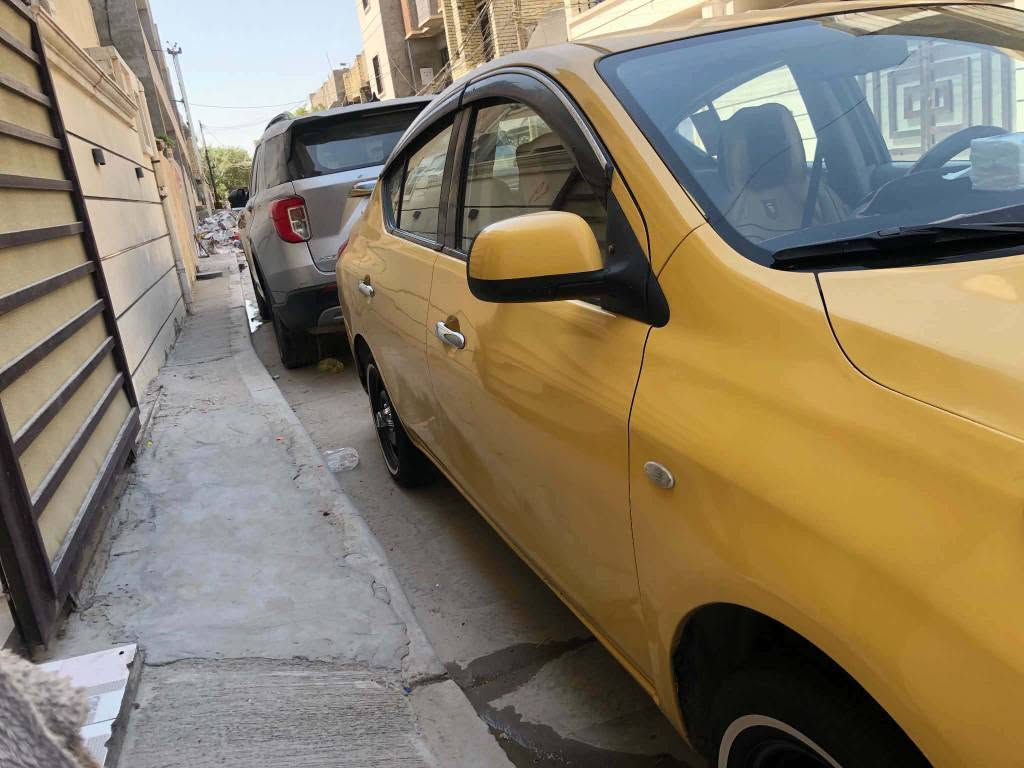 السلام عليكم للبيع نيسان سني هندي 2020  صفره  محرك جديد كير اوتو نضيف صدر نضيف تبريد ثلج  رقم بغداد بسمي مصفره هيئه وغرامات دواخلها نضيفه بيه جاملغ مبدل امامي بدون دواخل بيه طخه بالجاملغ الخلفي  السعر 93 وبيها مجال عنوان السياره بغداد الدوره *********** بغداد, العراق
