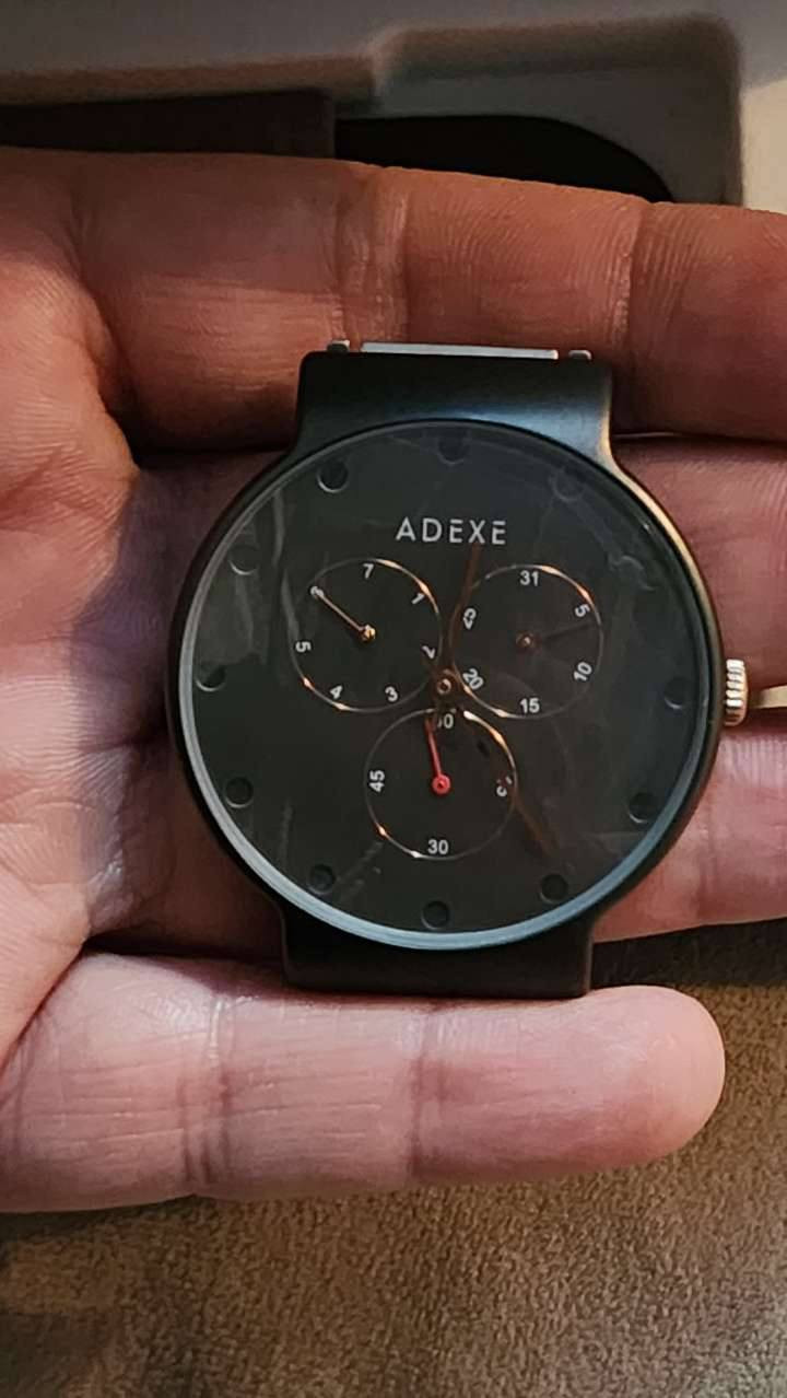 مجموعه من الساعات للبيع تواصل ع خاص


**إذا كنت صاحب هذا الإعلان وتريد حذفه لأي سبب، رجاءا أرسل رسالة إلى الدعم الفني**