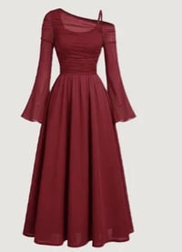 فساتين • ملبوسات مره • جديدات