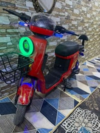 دراجة شحن للبيع 9..مشتريهة بلكارتون قبل سبوع ....بطاريات عدد 5 ...سويچ...