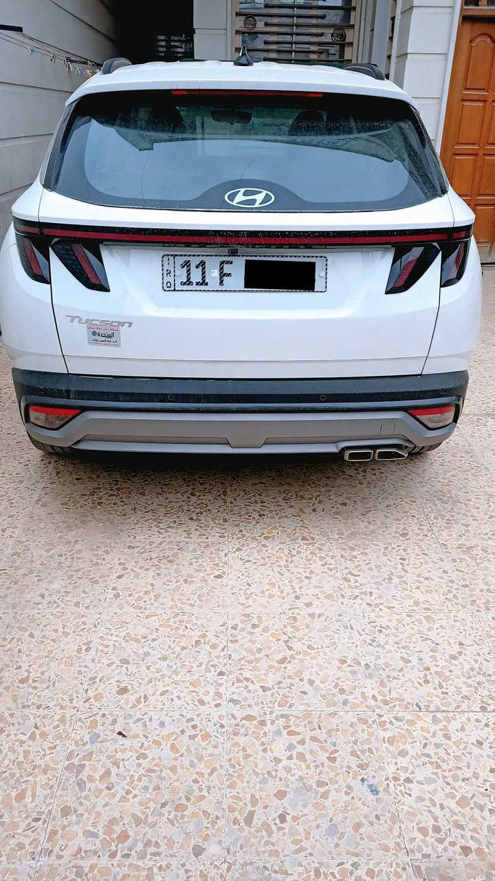 توسان ٢٠٢٥ فول مواصفات عده البنروما
1 شاحن موبايل ✅
2 كشنات تدفئه
3 بردات خلفيه 
4 اشاير بالمري 
5 جنطه كهرباء 
6 حساسات اماميه خلفيه 
7 كاميرا خلفيه 
السياره بحاله الشركه كفاله عامه حتئ من الشخط فول ماشيه ٢ الف KM
السعر ٢٤٢ موبايل *********** 
مكان بغداد العبيدي
