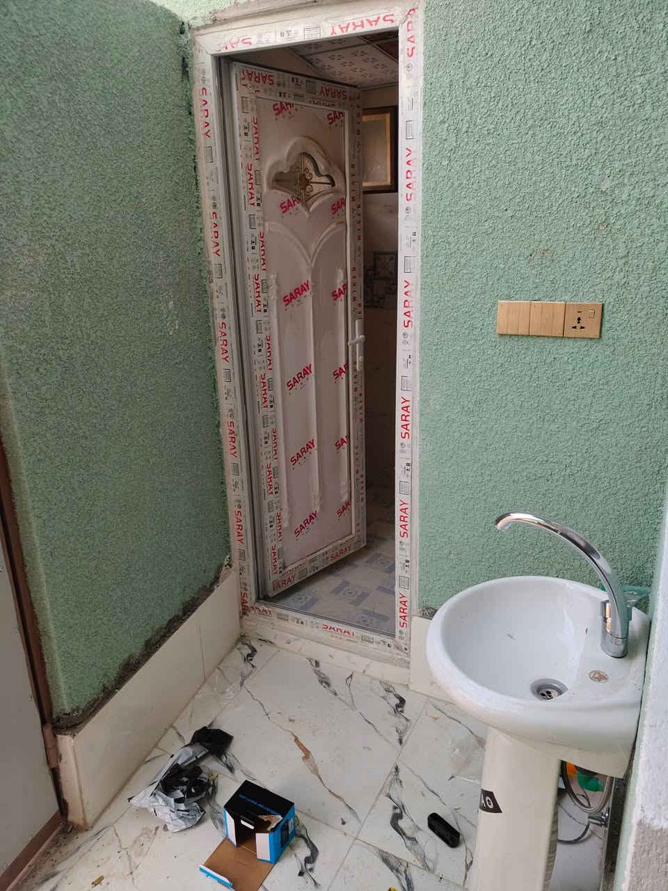 كربلاء المقدسة
بيت للبيع مساحه ٥٠ متر طابق واحد بناء حديث سند ٢٥قرار محكمة  مجاور مجمع سيد اسماعيل السكني يم عامود  ١٤٣ 
خدمات كامله 
 السعر ٣٠ مليون فقط
يحتوي على غرفه وصاله ومطبخ وصحيات وطارمة 
للحجز والاستفسار على الارقام التاليه 
 *********** واتساب 
***********  واتساب
يبعد عن لامام الحسين ١٠دقائق بلسيارة
