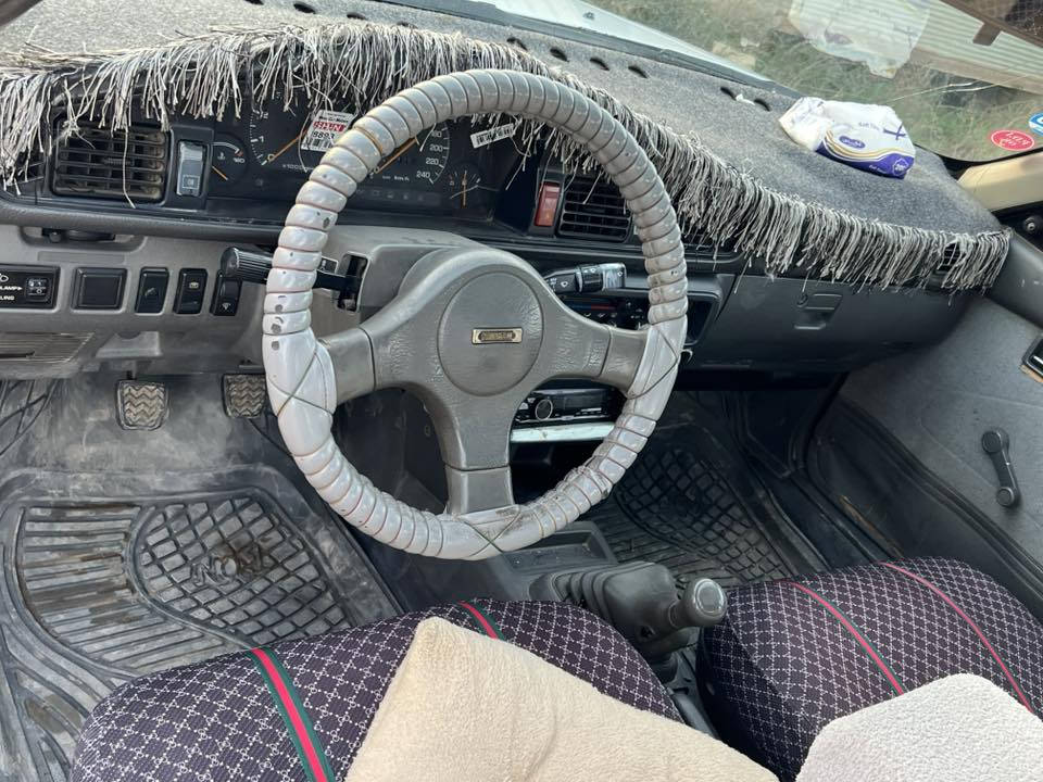 مازدا 625    محرك 8 بخ موديل 1990  كير عادي.      رقم اربيل  سنوية باسمي تنتهي ب 2030   / تبريد / العنوان _ ديالى شهربان.  / السعر 45 / *********** وتساب
