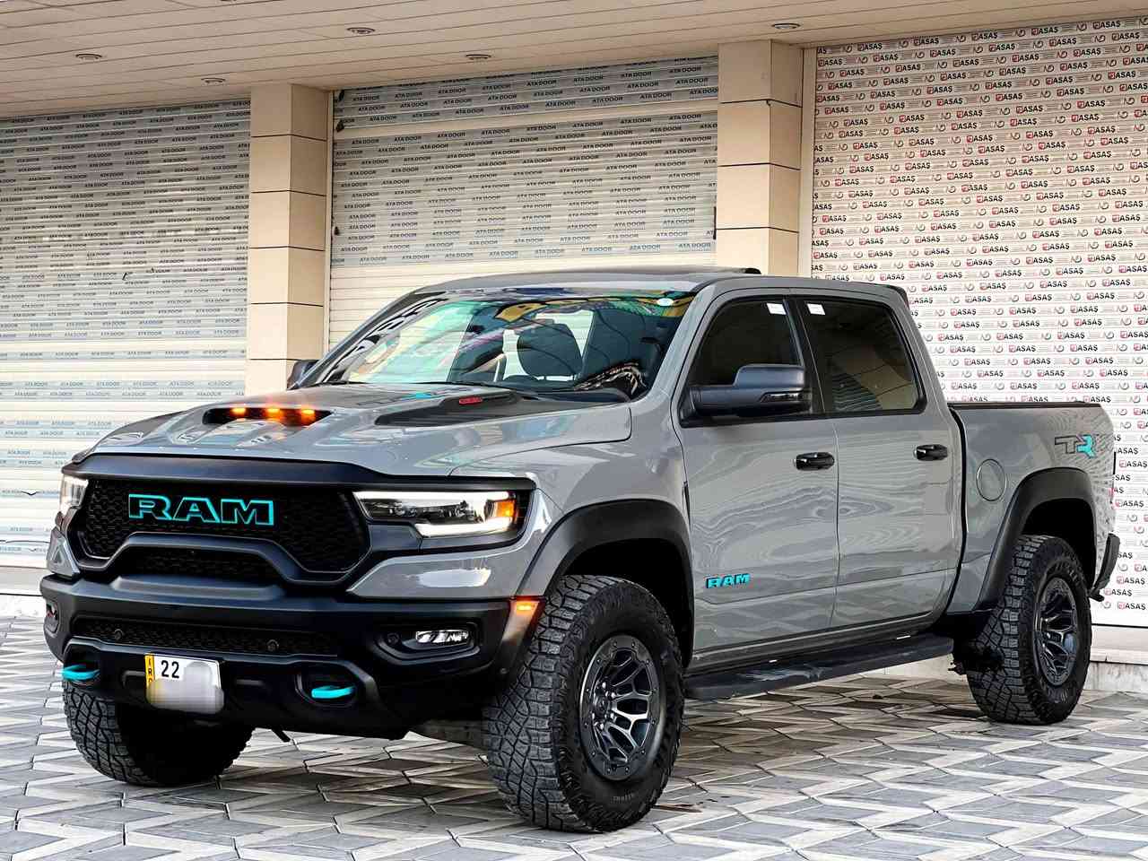 الوحش للبيع او مراوس 
DODGE RAM TRX 2023
فول فول مواصفات حجم محرك : 6.2 لتر 8 سلندر سوبر جارج 702 حصان رادار أمامي خلفي + نقطة عمياء. سقف بانوراما كشنات تبريد + تدفئه 
دشبول مع ابطانه الأبواب جلد مع كنتاره 
المقاعد جلد و كهربائية شاشه ايباد كبير تشغيل عن بعد داتاشو السيارة وارد أمريكي بدون ايرباك فقط بارد وتكحيل كارت رقم اربيل و مكانها بغداد
السعر 69000 دولار 
للاستفسار ***********
