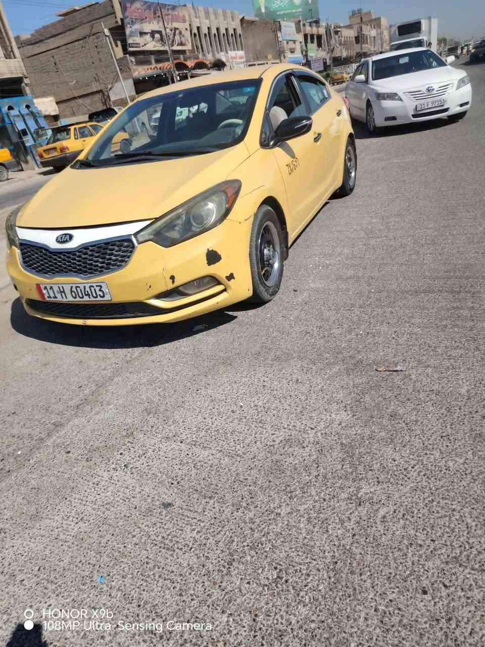 السلام عليكم

كيا فورتي 16 وارد امريكي كامل موصفات ماعده فتحه بسكف ماكو  مكفوله كفاله عامه بيهه بابين باب الصدر والوره وملاحضات بسيطه  سنويا 29 رقم انكليزي كهربائيات كلهه كامله سياره جاهزه من كلشي كبل لشارع ‏‪***********‬‏ السعر 95 وبيهه مجال للشراي
