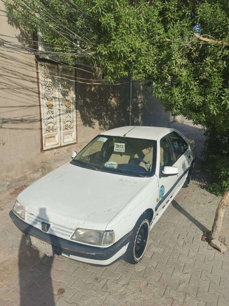 بيجو 405 سيارة جاهزة و نضيفة مديل 2012 مكينه كير حدادية مكفولات 
رقم نجف شرط التحويل سيارة جاهزة 
السعر 33 ورقة 
مكاني نجف الاشرف كوفة 
للاتصال *********** النجف, العراق
