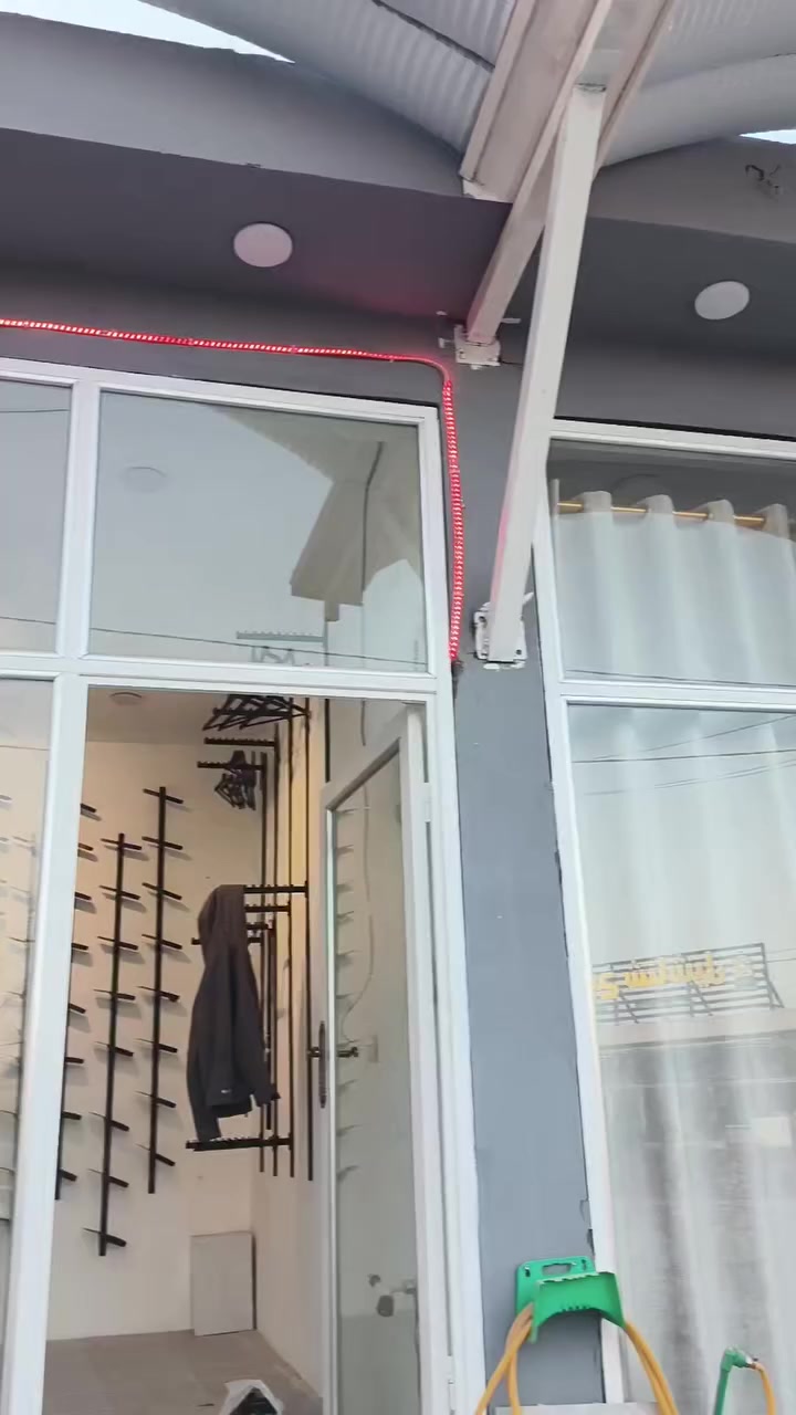 سلام عليكم يتوفر ديكور محل ملابس وحذيه كامل  للبيع +اوتي بخار الصلي ما مفتوح كارتون  وذا تحب المحل لليجار يعني لا تفتح ولا تعب نفسك فقط جيب بضاعه وكعد


**إذا كنت صاحب هذا الإعلان وتريد حذفه لأي سبب، رجاءا أرسل رسالة إلى الدعم الفني**