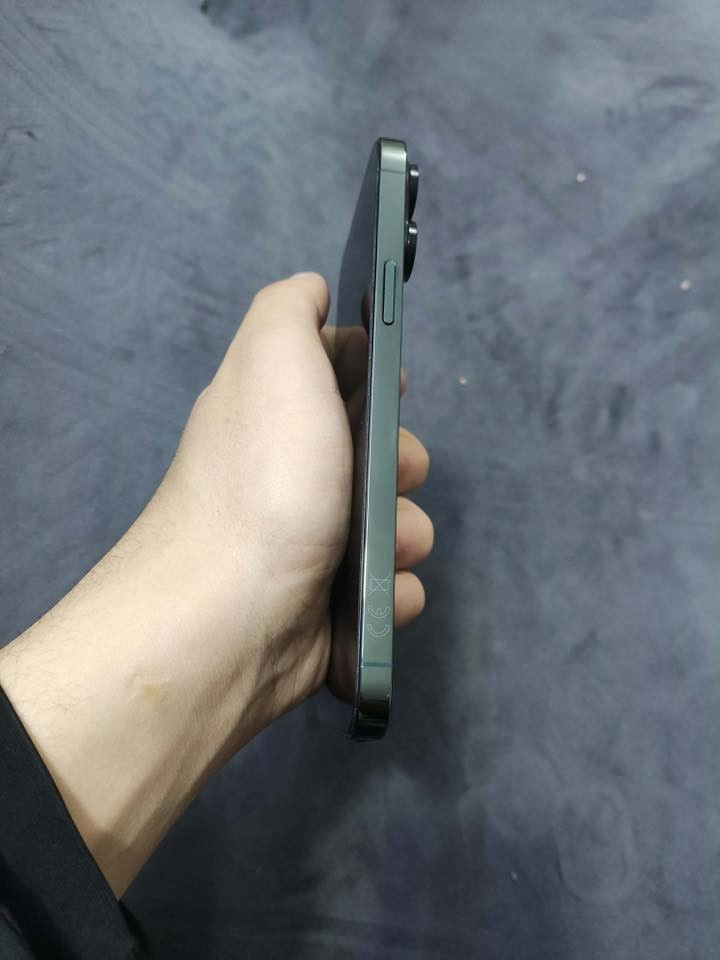 سلام عليكم ايفون ١٣ برو ماكس شرق اوسط ماستر وكاله بطاريه ٩٠ تلفون مكفول كفاله عامه تاخذه اي محل ابو اجهزة تفحص وأي شي بي تاخذه بلاش مكاني الشعب سوك شلال ***********
