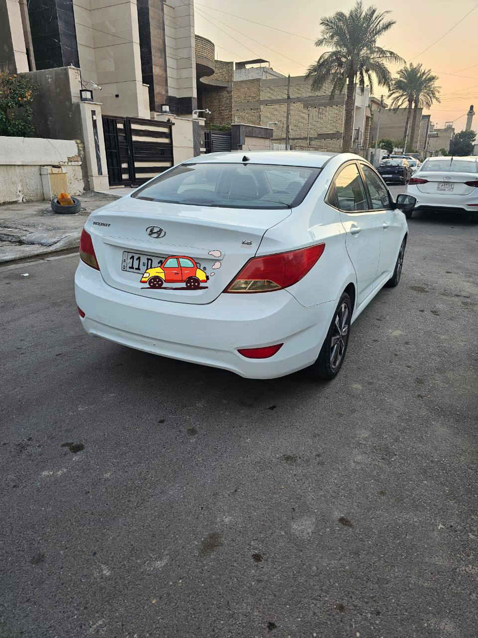 اكسنت 2015 خليجي 
بدون صبغ 
رقم بغداد هزه وسنويه جديده
السعر 114
***********
شارع فلسطين بغداد, العراق
