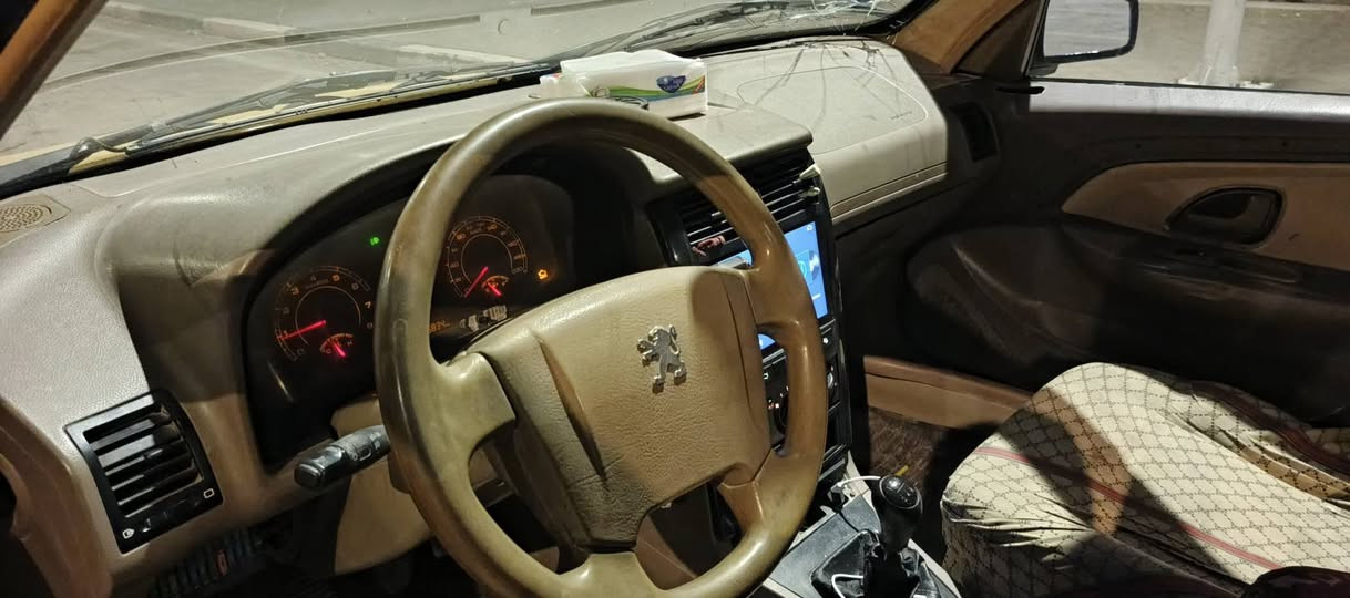 بيجو 405 موديل 16 دشبول عالي محرك كير مكينة كفالة تبريد ثلج حدادة جدسدة عوزهة بس درايم بية صوت تخم تاير توني ذابة سنوية لل27 مصفرة هيأة وغرامات رقم بصرة مشروع وطني سيارة ماعوزهة شي كفالة فقط خياسات بيهة 
السعر 28 بيهة مجال 
البصرة الزبير حي الخطوة
***********
