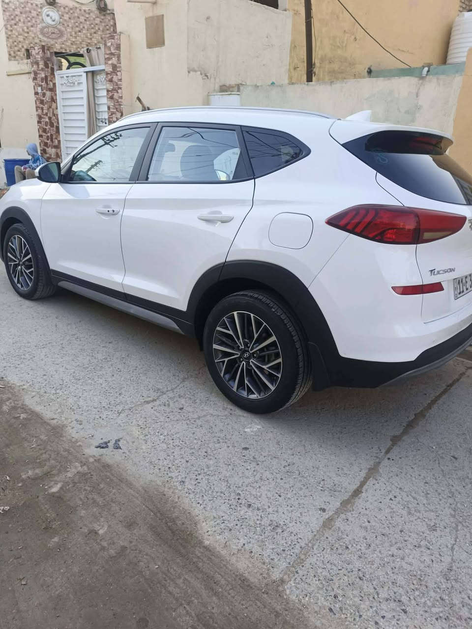 سلام عليكم للبيع توسان موديل 2021 مواصفات واحد على واحد سياره لوك جديده بحالت الوكالة وارد امريكي حادثها جاملغ وبنيد بس باقي السياره مكفولة كفاله عامه حتى من البارد سياره لوك جديده بمعنى الكلمه ماشيه 112 كير محرك عل شركه ما مفتوحات حداديه جديده تراي زيرو بيها سبير ما نازل فول لفول رقم بغداد الدولي هزه وفحص كله جديد مشروع وطني تحويل مباشر السعر 165 وبيها مجال مكاني بابل ***********. ***********.
