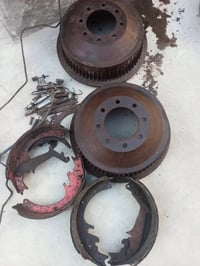 عدي هذني الفلنجان هنه وبنزاتهن وسبرنكاتهن وبوري البريك الخلبف 8 برغي 0...