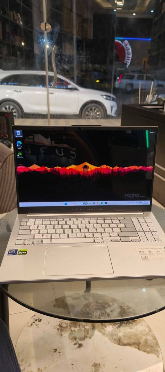 Asus vivobook 15 pro OLED
Ultra 7 155HX
16GB DDR5 
4060 8g
3K OLED 120hz 
1T m.2 Gen4
 مليون و650
***********
