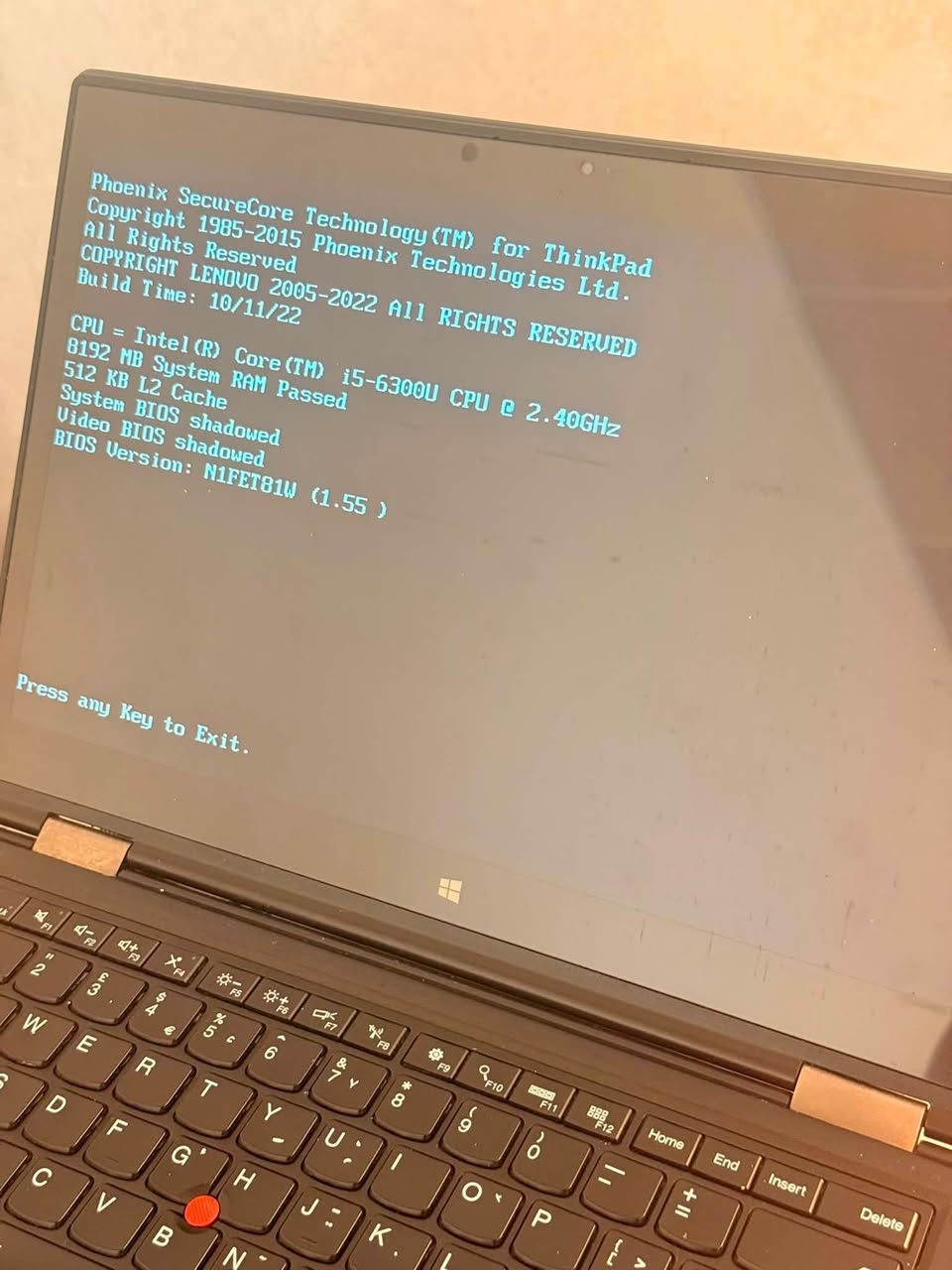 لابتوب للبيع
* المعالج: Intel Core i5-6300U بسرعة 2.40GHz
* الرام: 8GB DDR4
* الشاشة: تعمل باللمس وقابلة للدوران 360° (Yoga)
* نظام التشغيل: Windows
* بطارية متوسطة العمر

📍الحالة: مستعمل ونظافة 85‎%‎ بس الهارد واكف (يحتاج تبديل) ابيعة على حالته 
💰السعر: 95 وبيه مجال بسيط للشراي
📞للتواصل: اتصال او واتساب ***********
