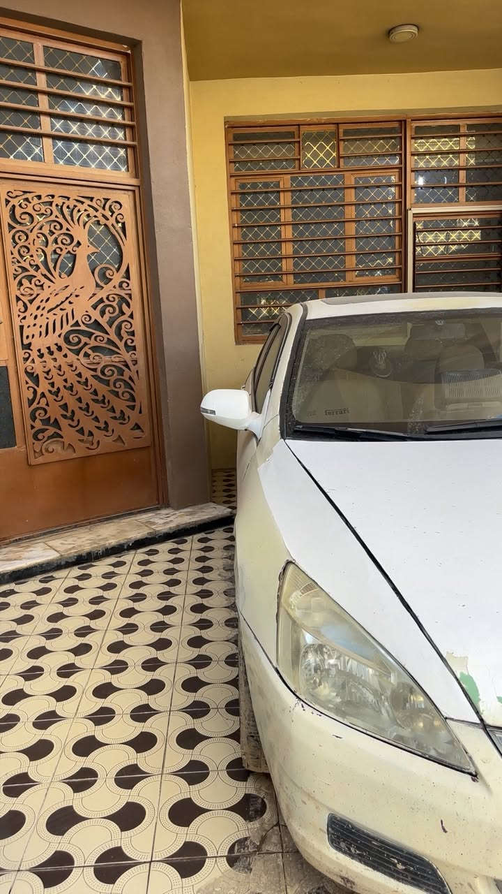 للبيع فقط
هوندا اكورد 2006 سيارة مرتبة بيها بعض الملاحظات البسيطة
مع رقم مميز واكيد تنباع كاملة مع الرقم
مكان السيارة : بغداد الدورة 
وللاستفسار اكثر :***********
